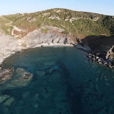Solo Il Fruscio Del Mare 度假居 Biancareddu